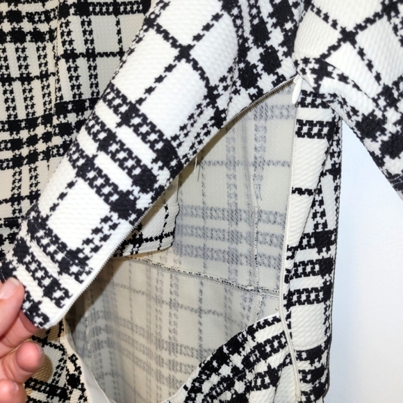 MOTHERHOOD MATERNITY NURSING Black & White LIFT UP ZIPPER DETAIL NURSING DRESS L - Picture 7 of 16